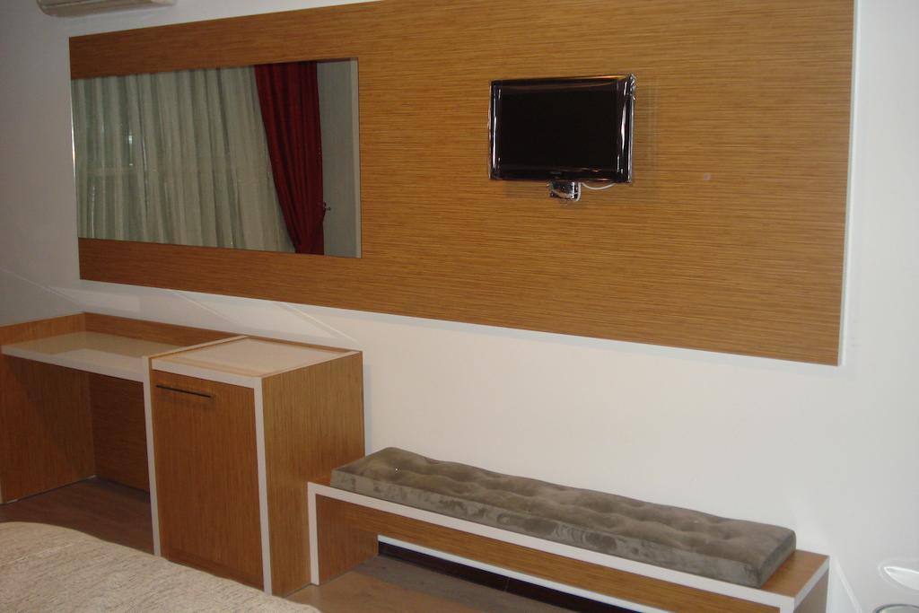 Ozdemir Hotel Pamukova Bilik gambar