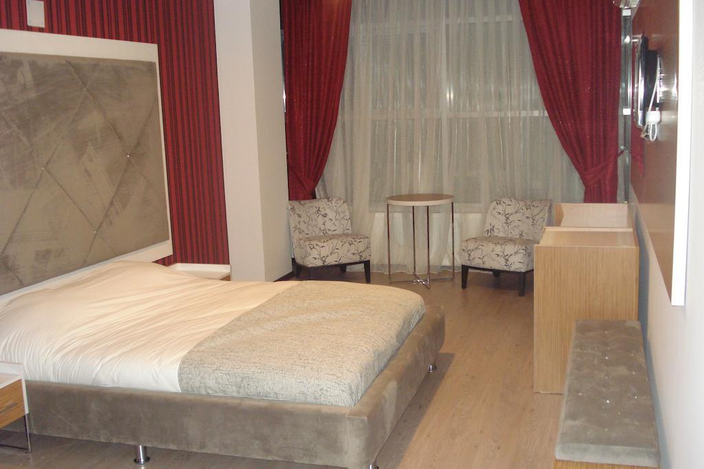 Ozdemir Hotel Pamukova Bilik gambar