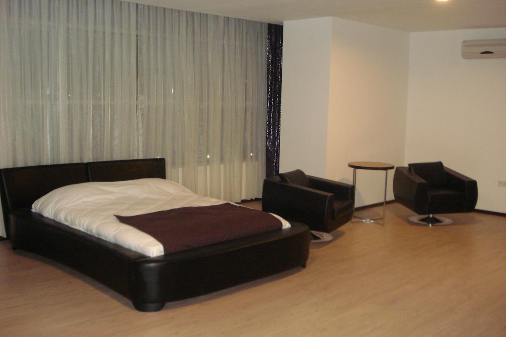 Ozdemir Hotel Pamukova Bilik gambar